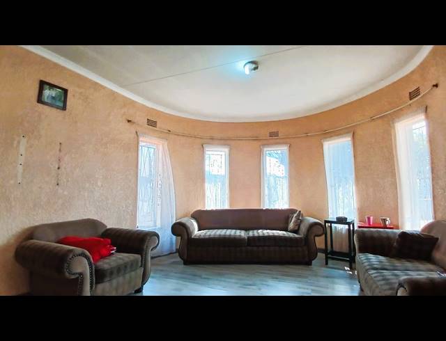 3 BEDROOM HOUSE FOR SALE IN UNITAS PARK